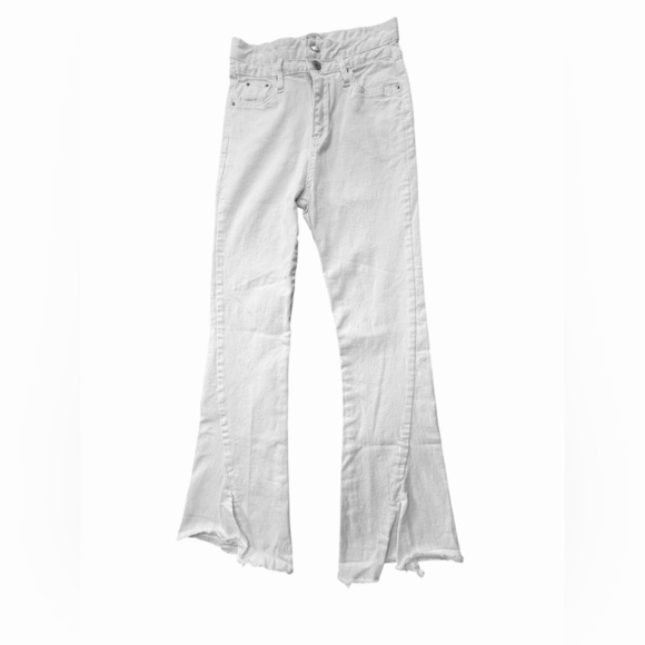 Plum White Flare Jeans Distressed Hem Women’s Size Medium with 30” inseam - Picture 2 of 5